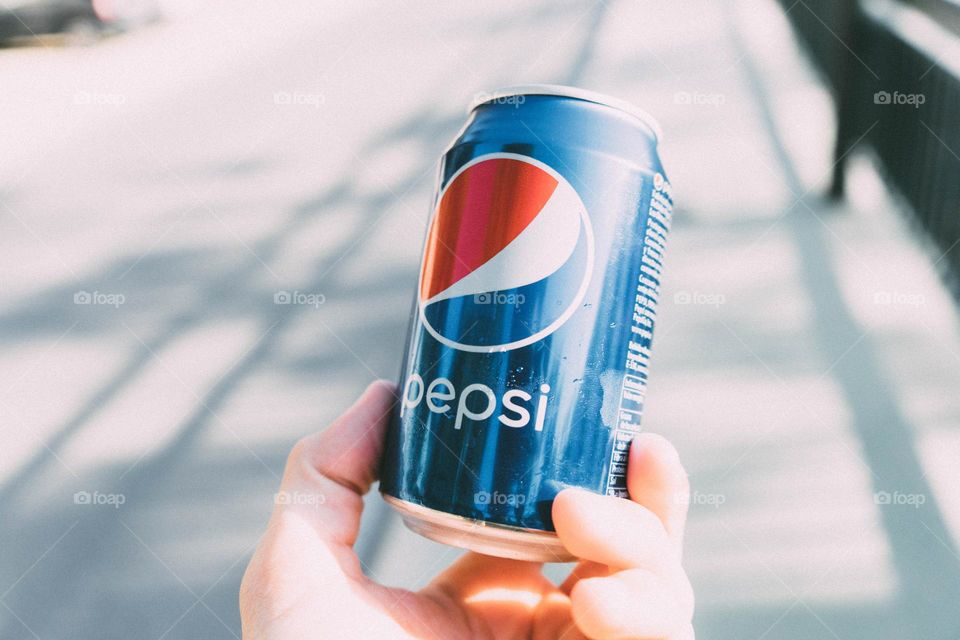 • IMPORTANT: You can use the Pepsi Glass bottle, the can or the plastic bottle but you have to make sure you use the correct logo! You can not use the logo that says Pepsi Cola, or the one that says Pepsi in the logo!
The people should be 18-30 age.