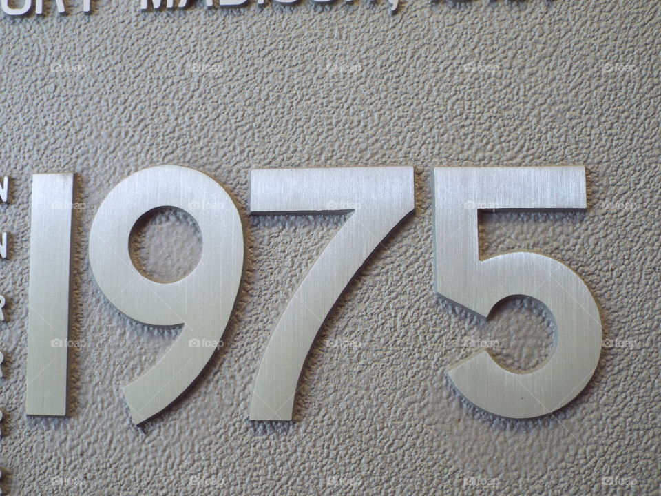 1975 sign