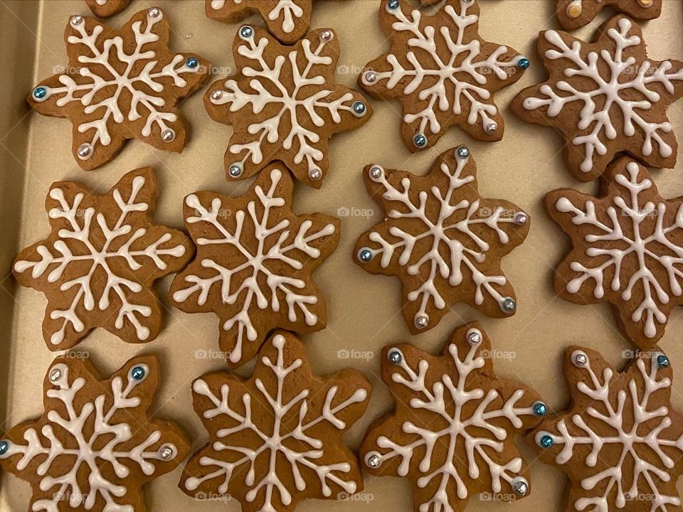 Gingerbread stars for the holidays