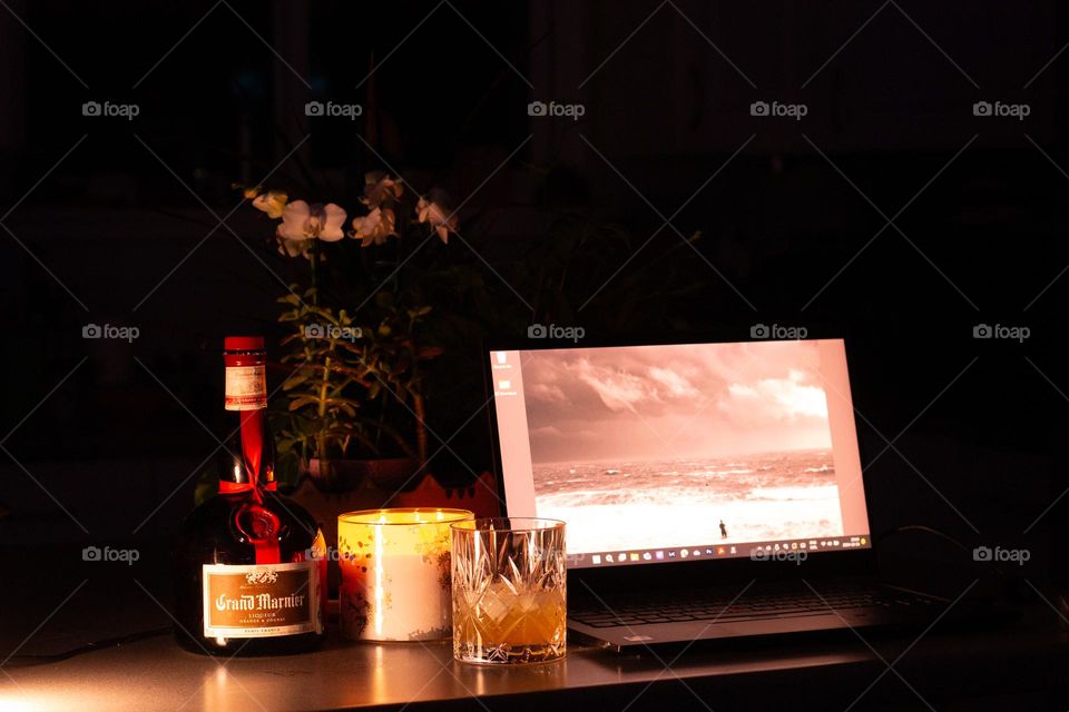 Some of my most relaxing & productive time is at night whether it’s time spent working on my photography, corresponding with family and friends or playing games. This night owl likes the quiet peace of a desk space wherever the mood takes me.