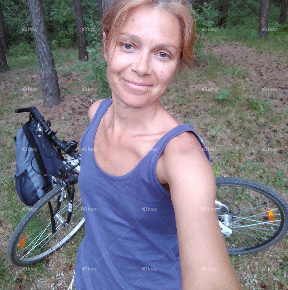 beautiful girl selfie on a nature