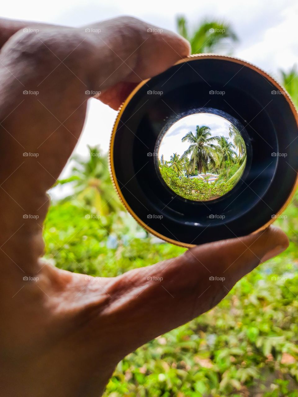 Wide Angle Lens in hand