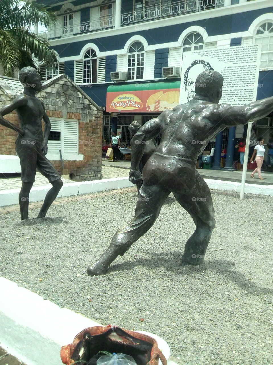 this is a wonderful work arts and crafts it is very important to see them an they make want see more.