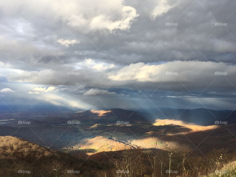 Sun rays in Shenandoah National Park