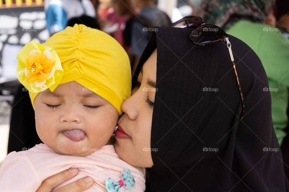 me and mommy kissing with love family