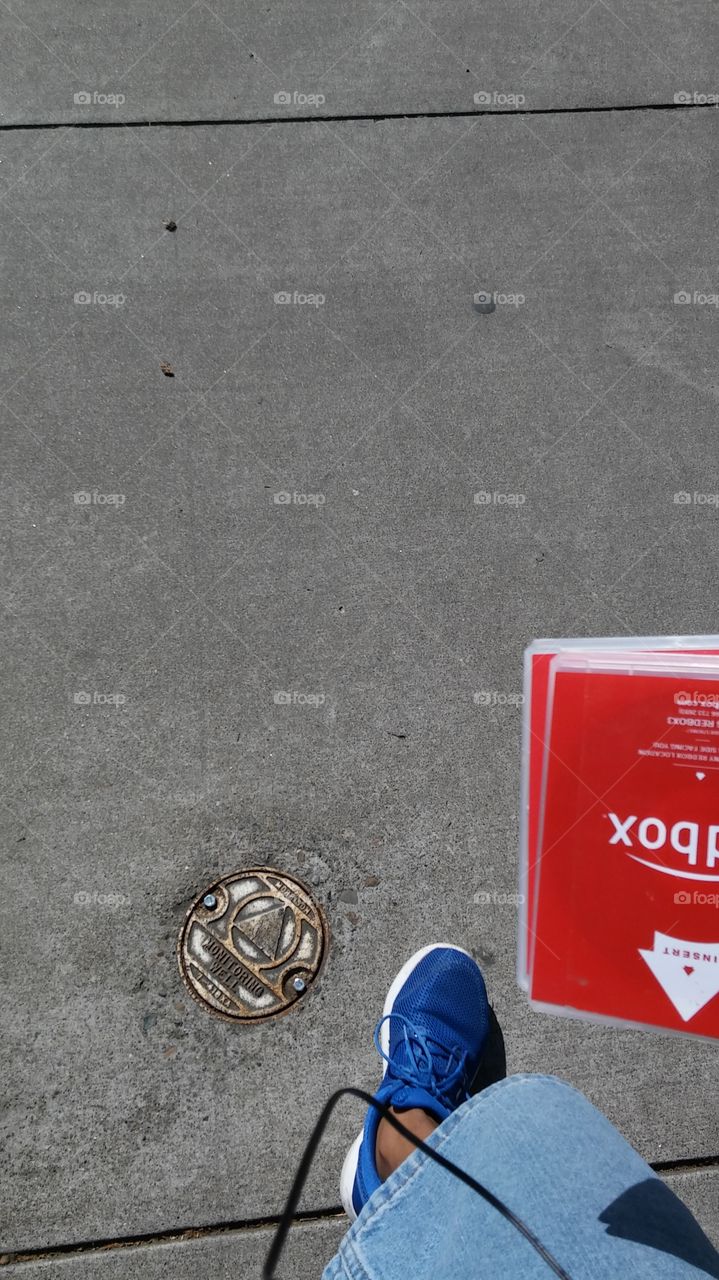 walking back home to watch my videos