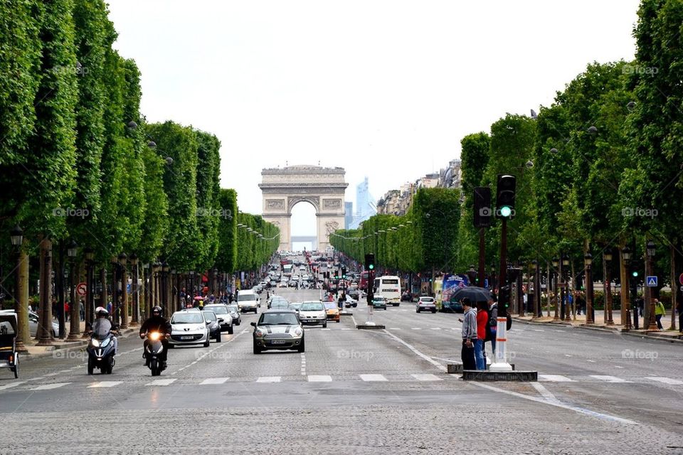 Champs-Elysées