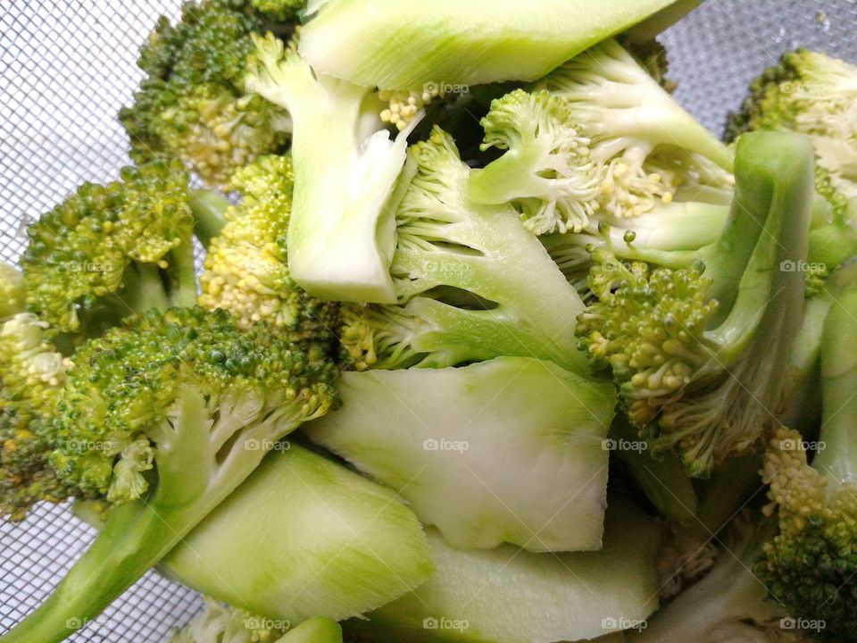 Vegetable. Stir-fry the sliced ​​vegetables