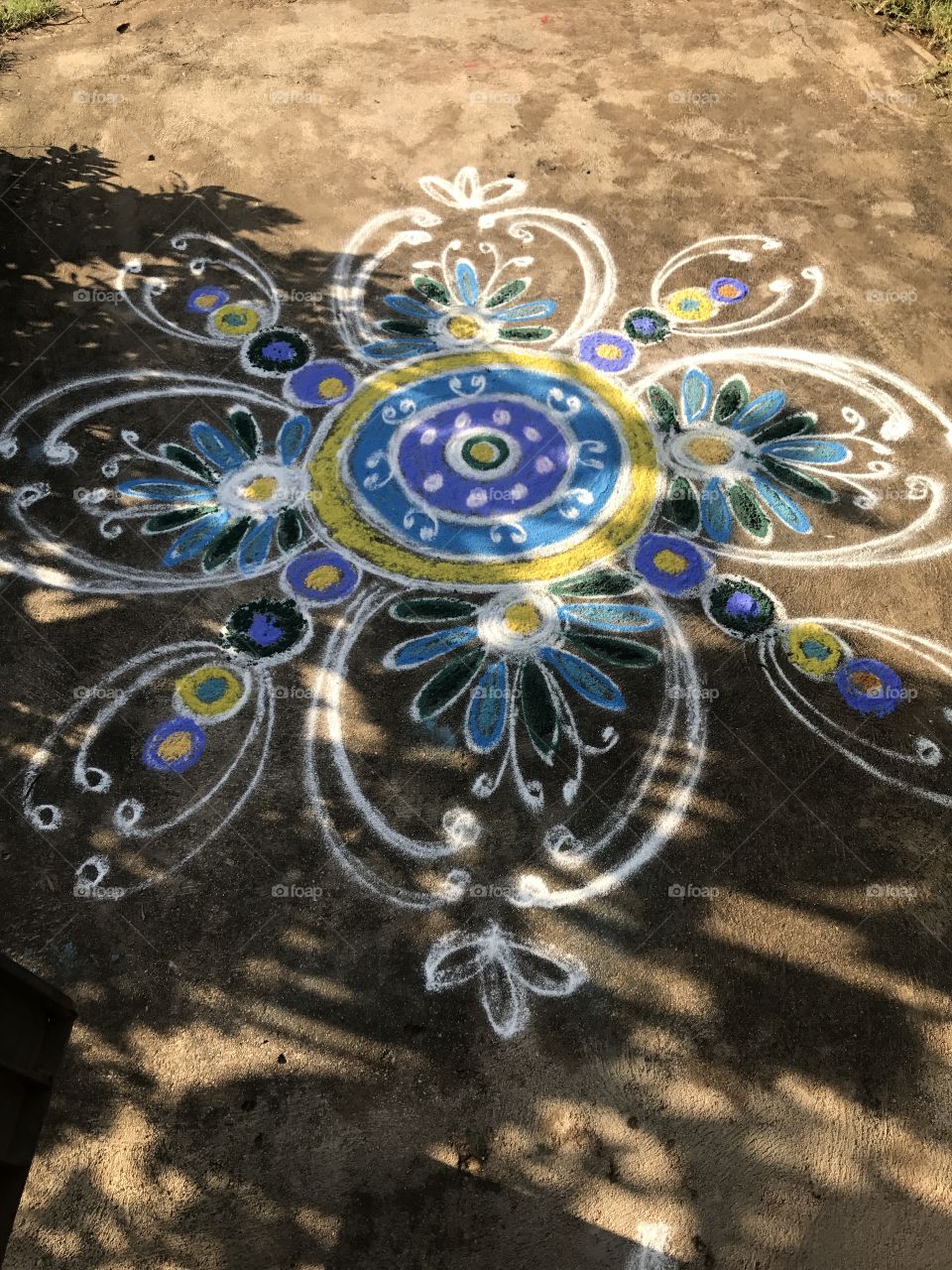 Blue and yellow on brown 