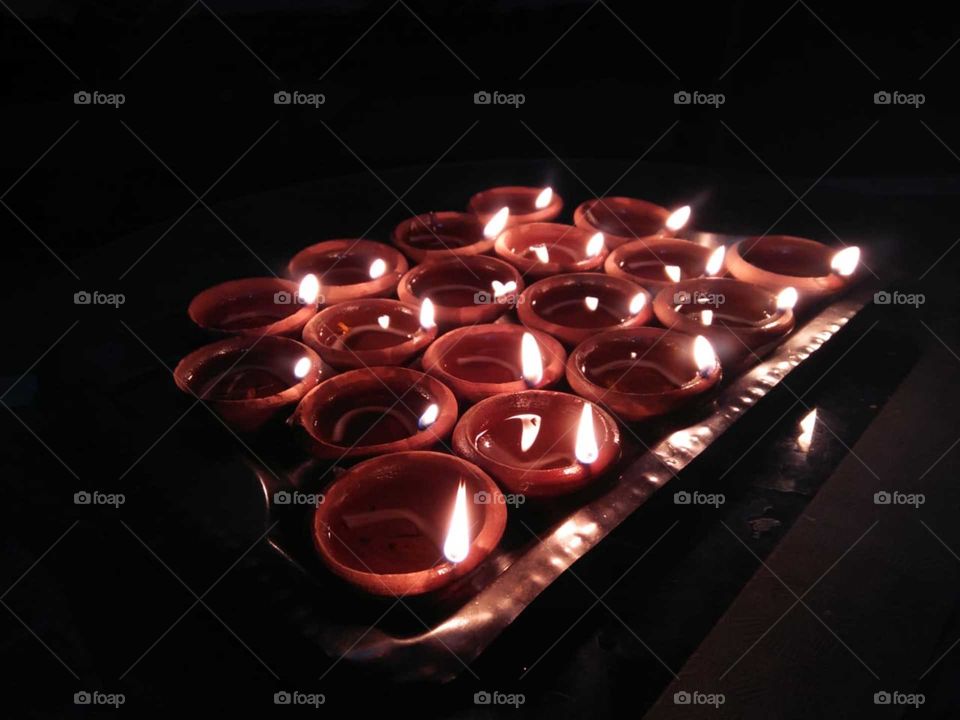 Diwali's Lamp / Gleaming Lamps / Diyas