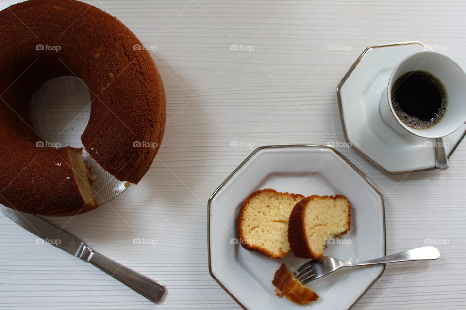 snack in Brazil, coffee with cake