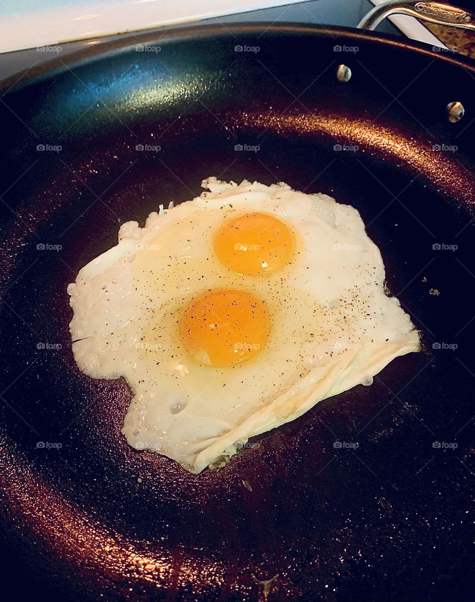 Fried eggs 