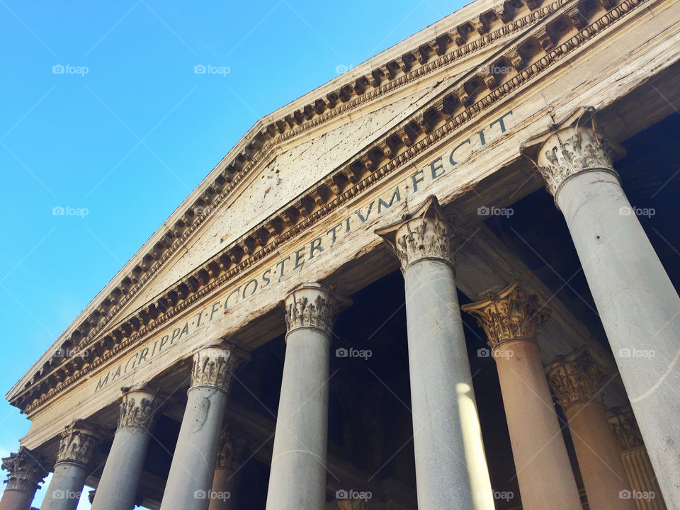 The magnificent pantheon in Rome 