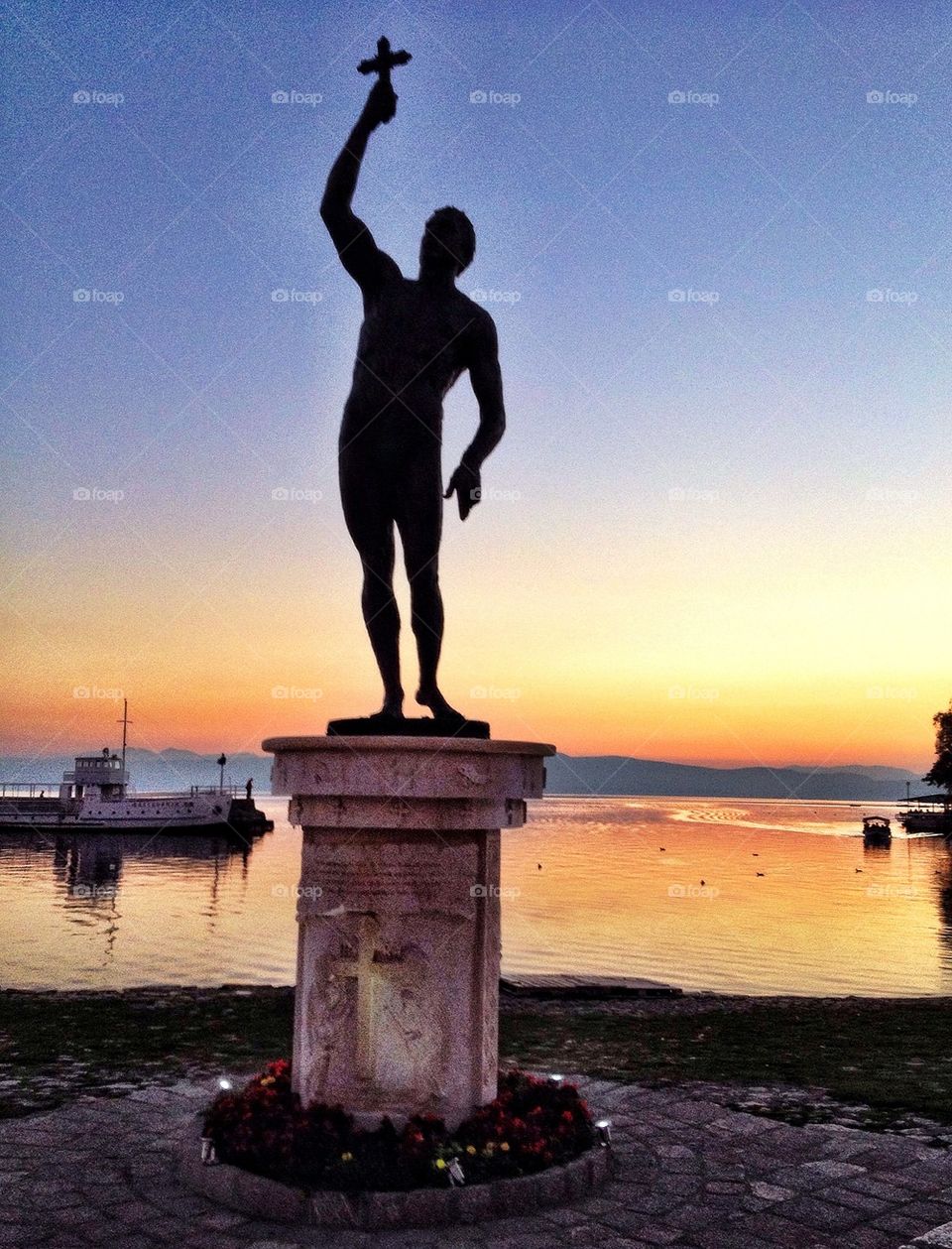 Statue in sunset 