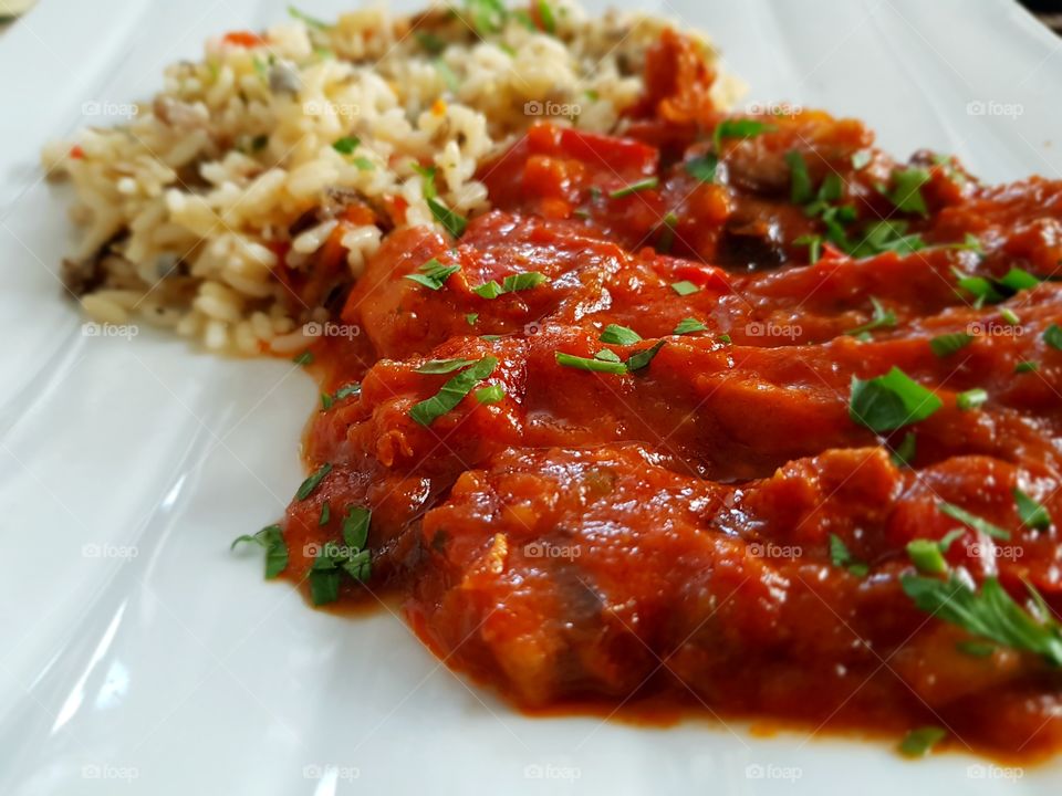 Spicy chicken dish with wild rice