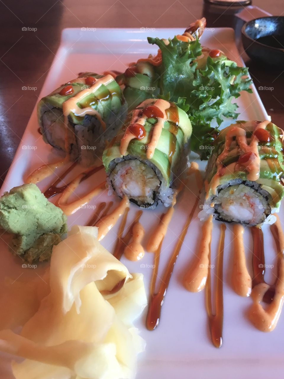 Sushi dish with avocado and shrimp 