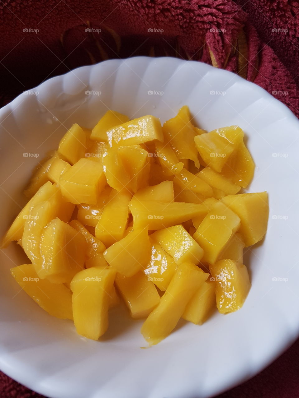 Chopped mangoes with a little vinegar and salt
