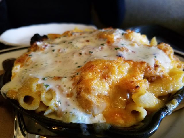 Buffalo Chicken Mac N Cheese