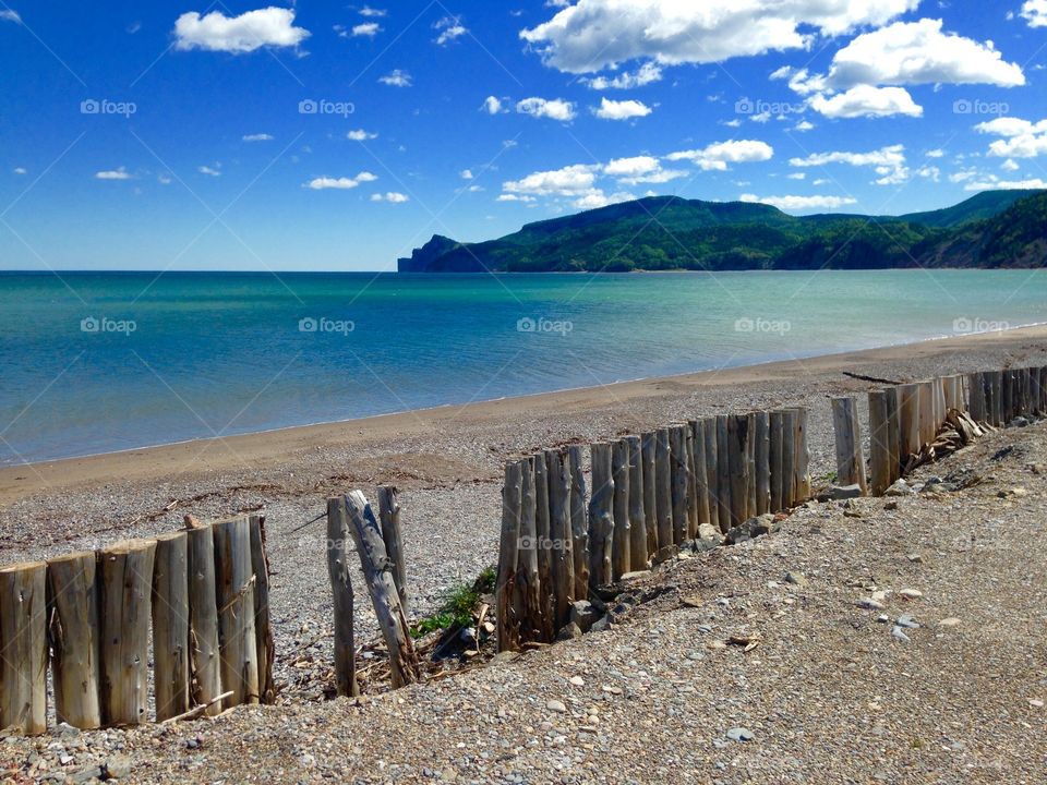 Beautiful beach on the shore of the St-Laurent Gulf in perce, gaspesie. 