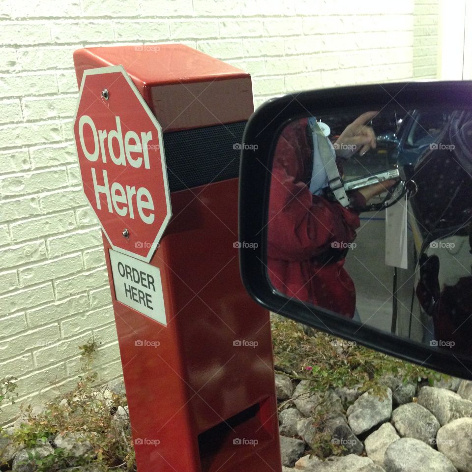 Drive-Thru A Burger Joint

Published by:
HappyBrownMonkey 