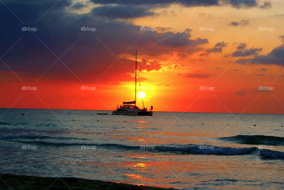 Boat sunset 