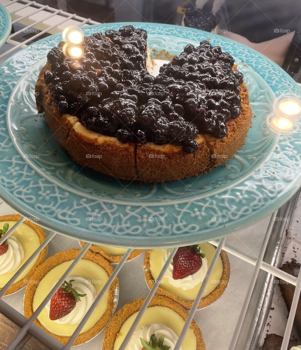 Blueberry & Blackberry Cheesecake 