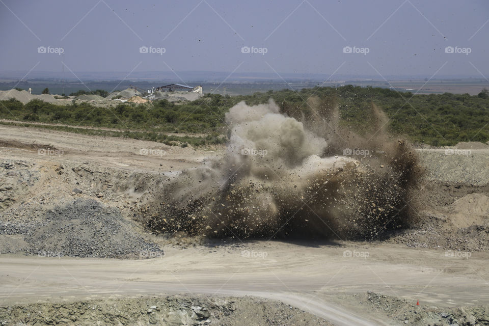 quarry blasting