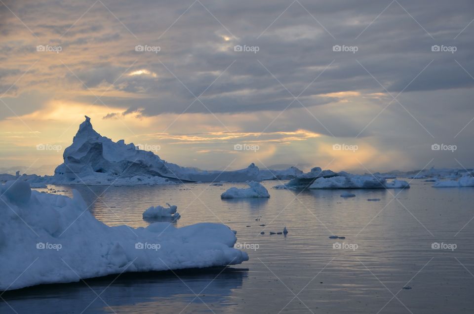 Midnight Sun Sailing Greenland