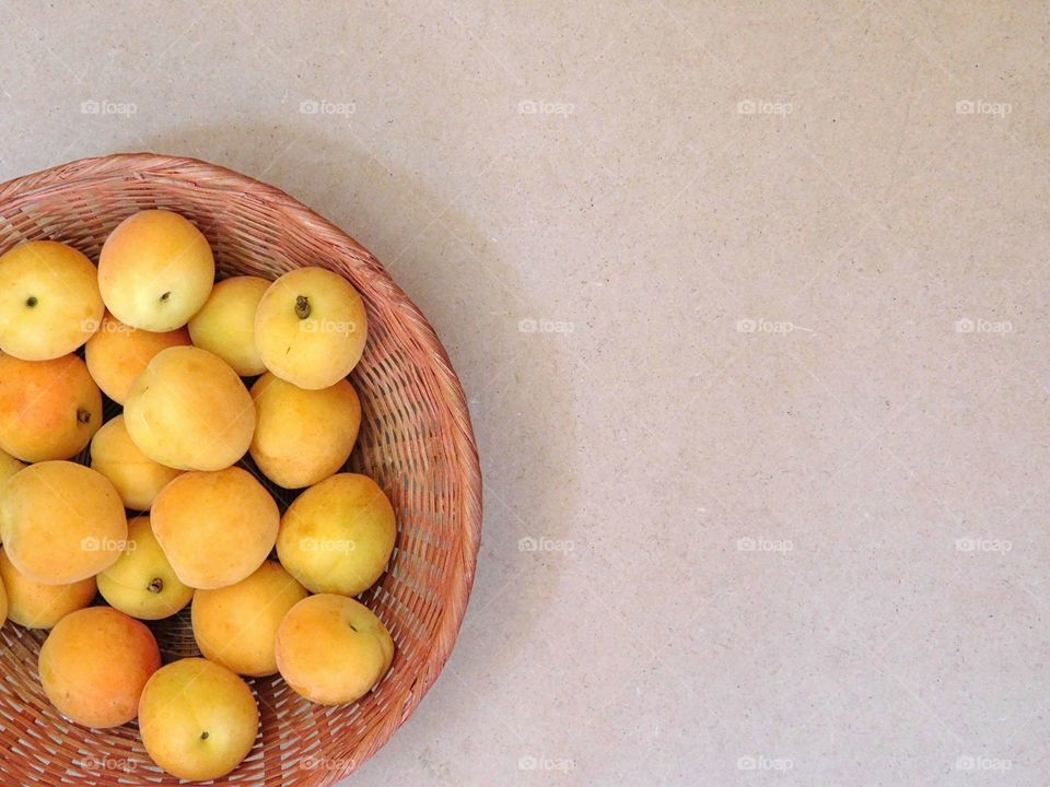 apricots