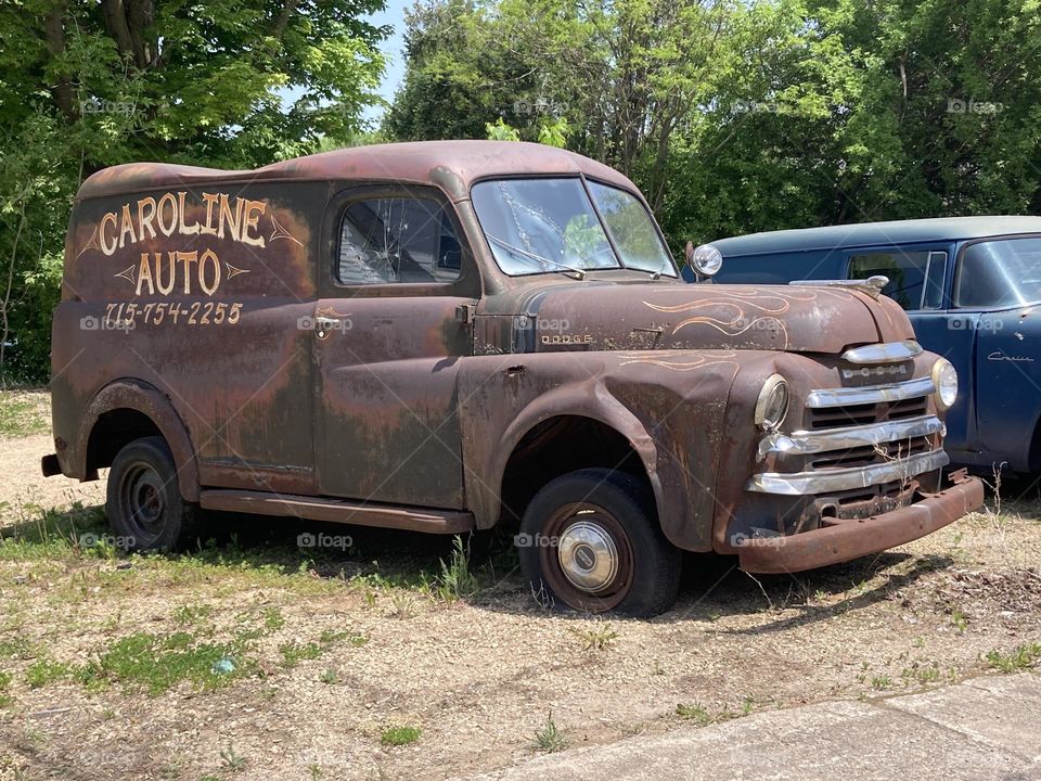 Rusted automobile