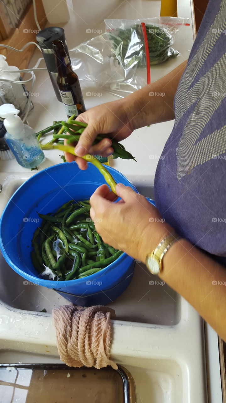prepping beans for freezing