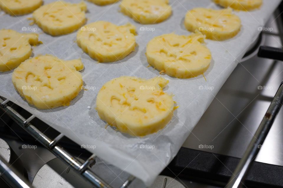 pumpkin-shaped cookies for halloween