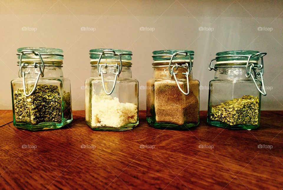 Mini spice jars