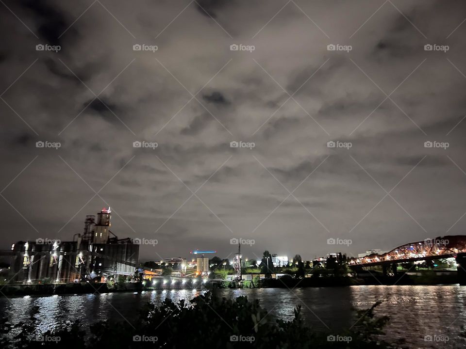 Night in Portland city 