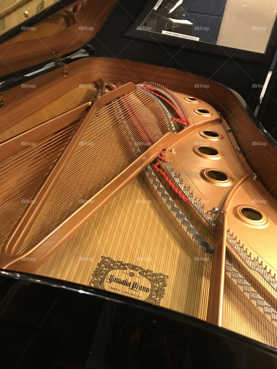 Yamaha grand piano 