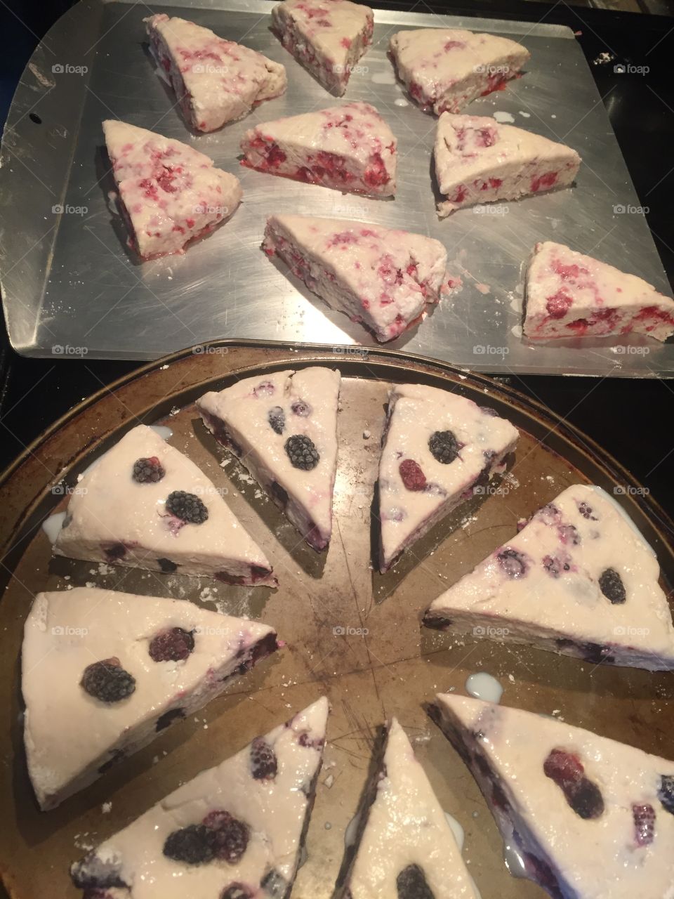 Blackberries and raspberries scones