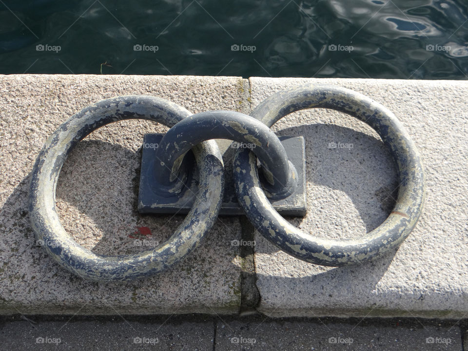 rings water iron dock by kshapley