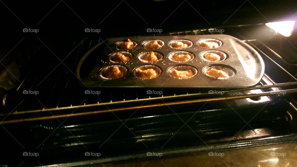 Baking muffins