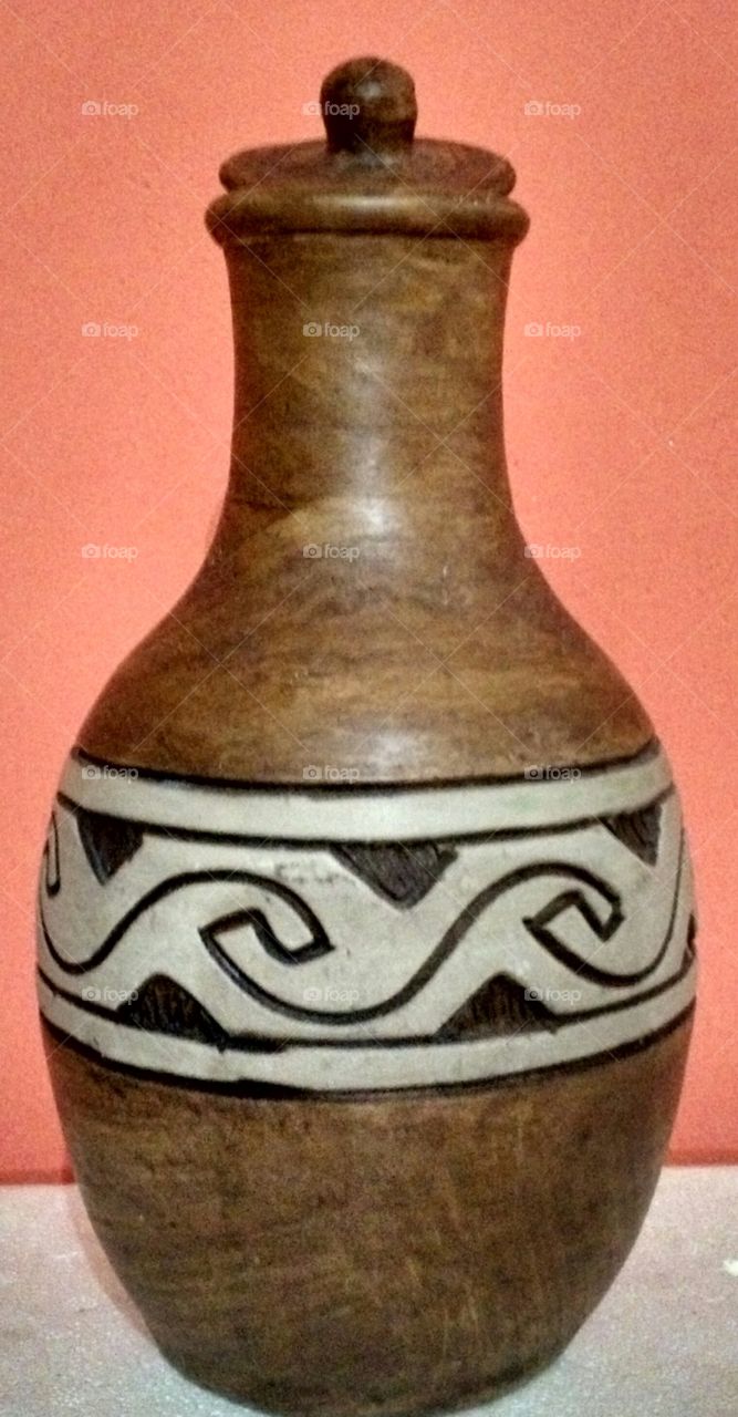 Pote de Cerâmica Marajoara-utilizada pelos índios da Amazônia para armazenar líquidos. Belém, Pará.