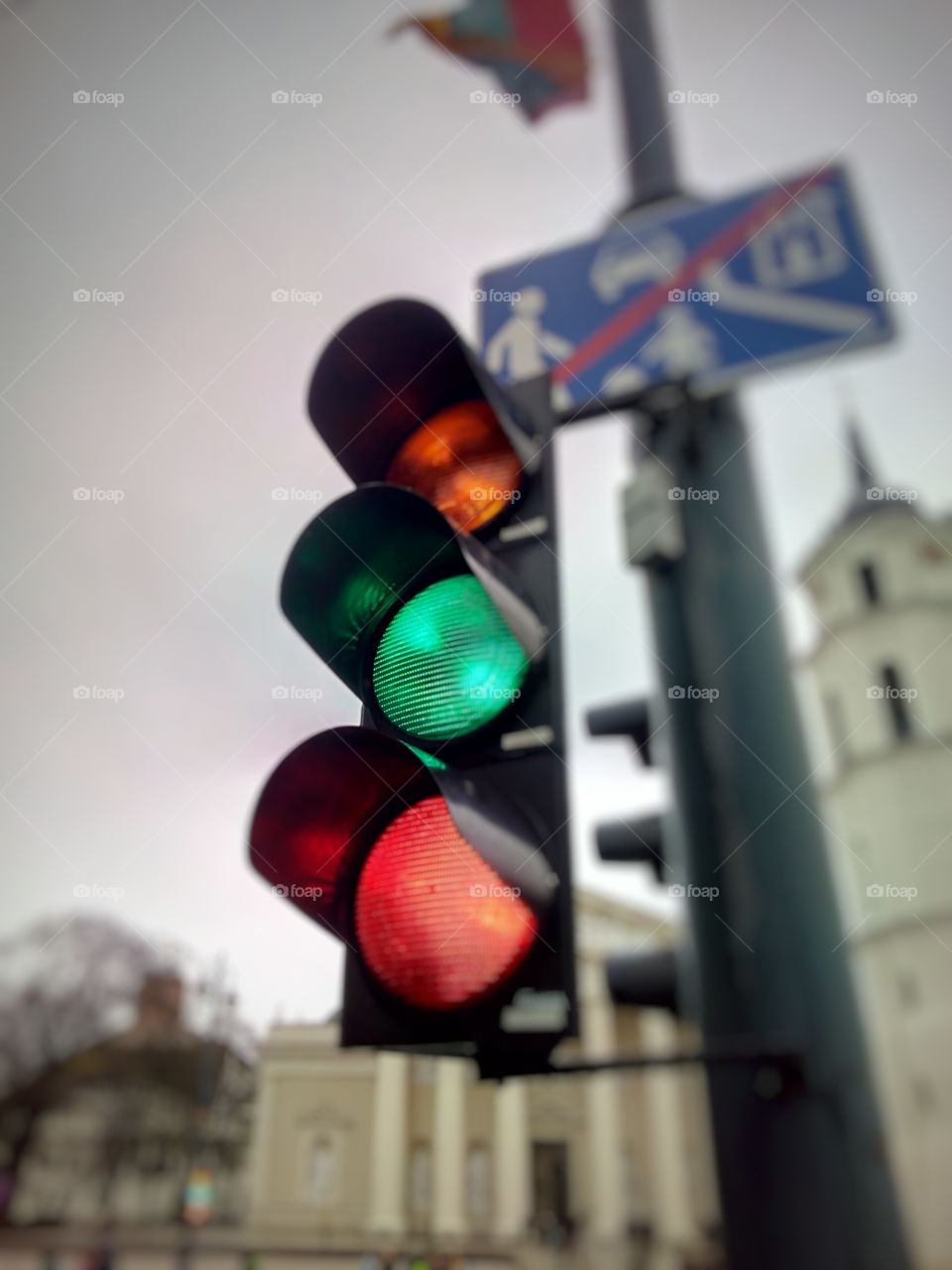 semaphore with three lights at once. Vilnius cathedral