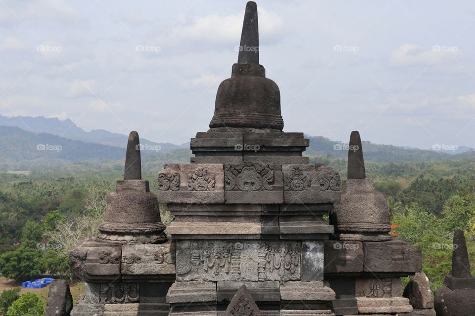 Bentuk candi di candi borobudur