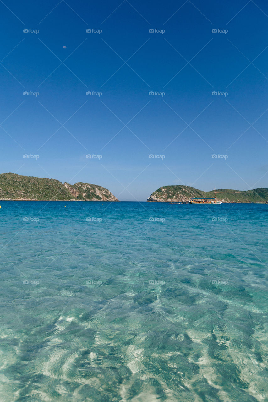 Praia com paisagem linda e fantástica no Brasil, na região do Lagos no Rio de Janeiro, em Arraial do Cabo
