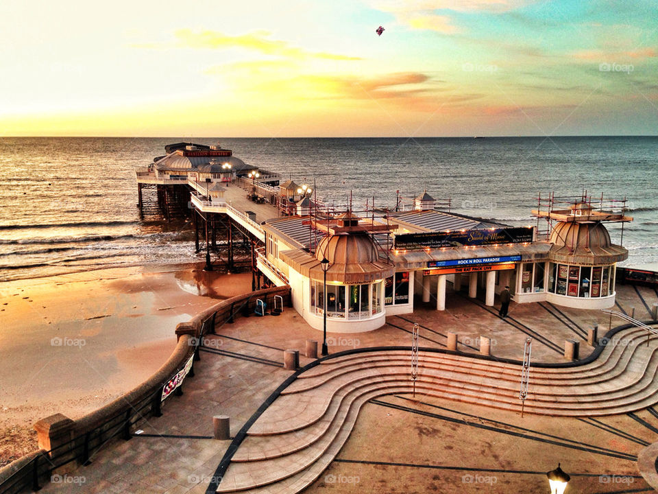 CROMER PIER