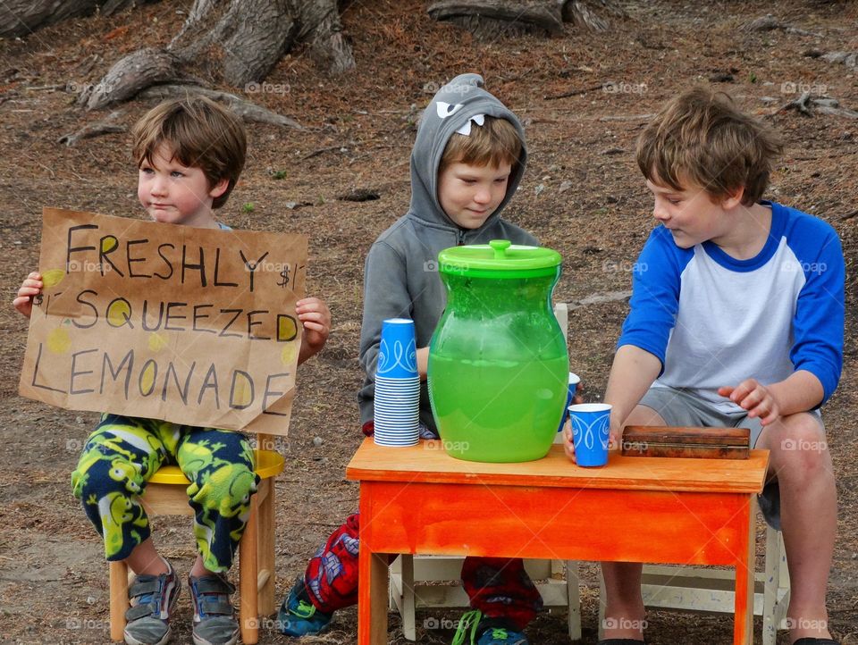 Children selling lemonade