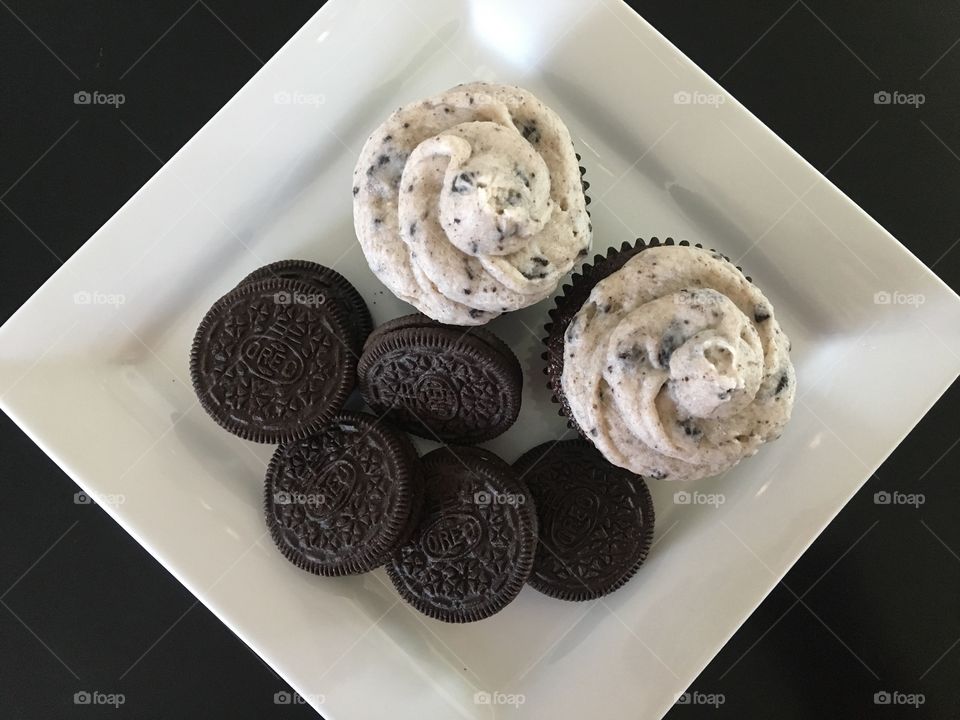 Oreo Cupcakes with Oreo Buttercream Icing