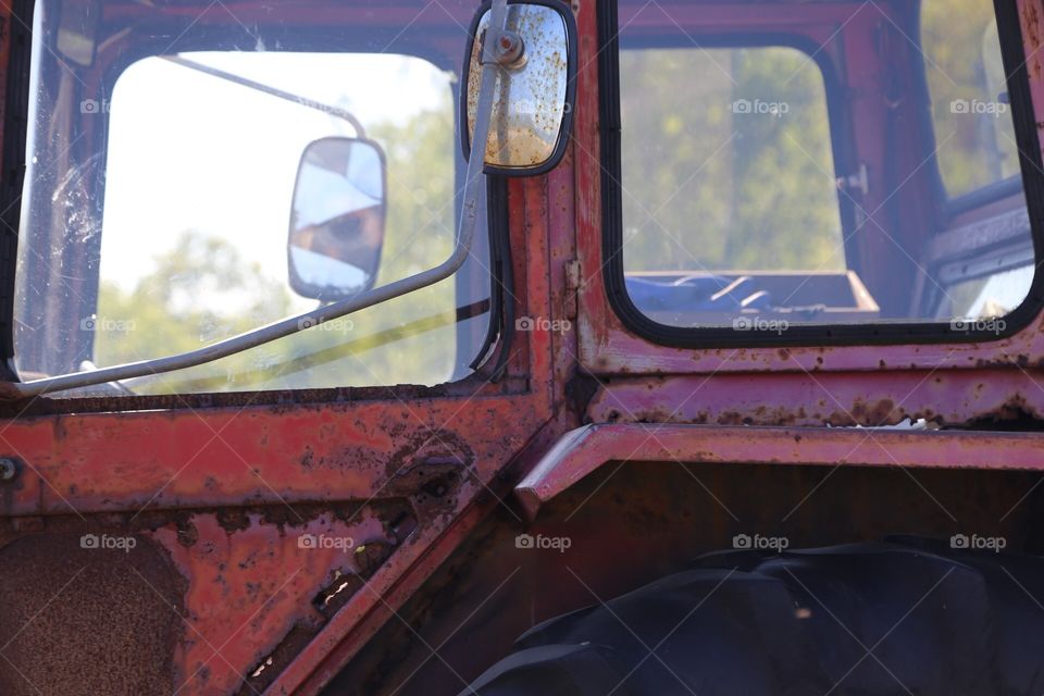 Old tractor seen from the side