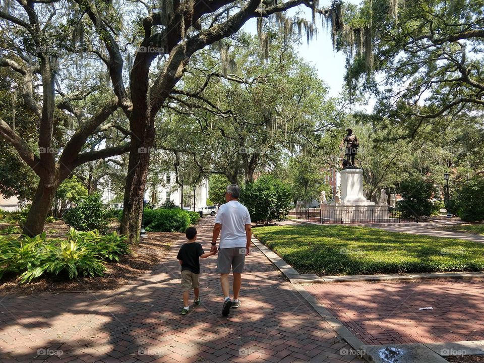 walk through historic Savannah ga