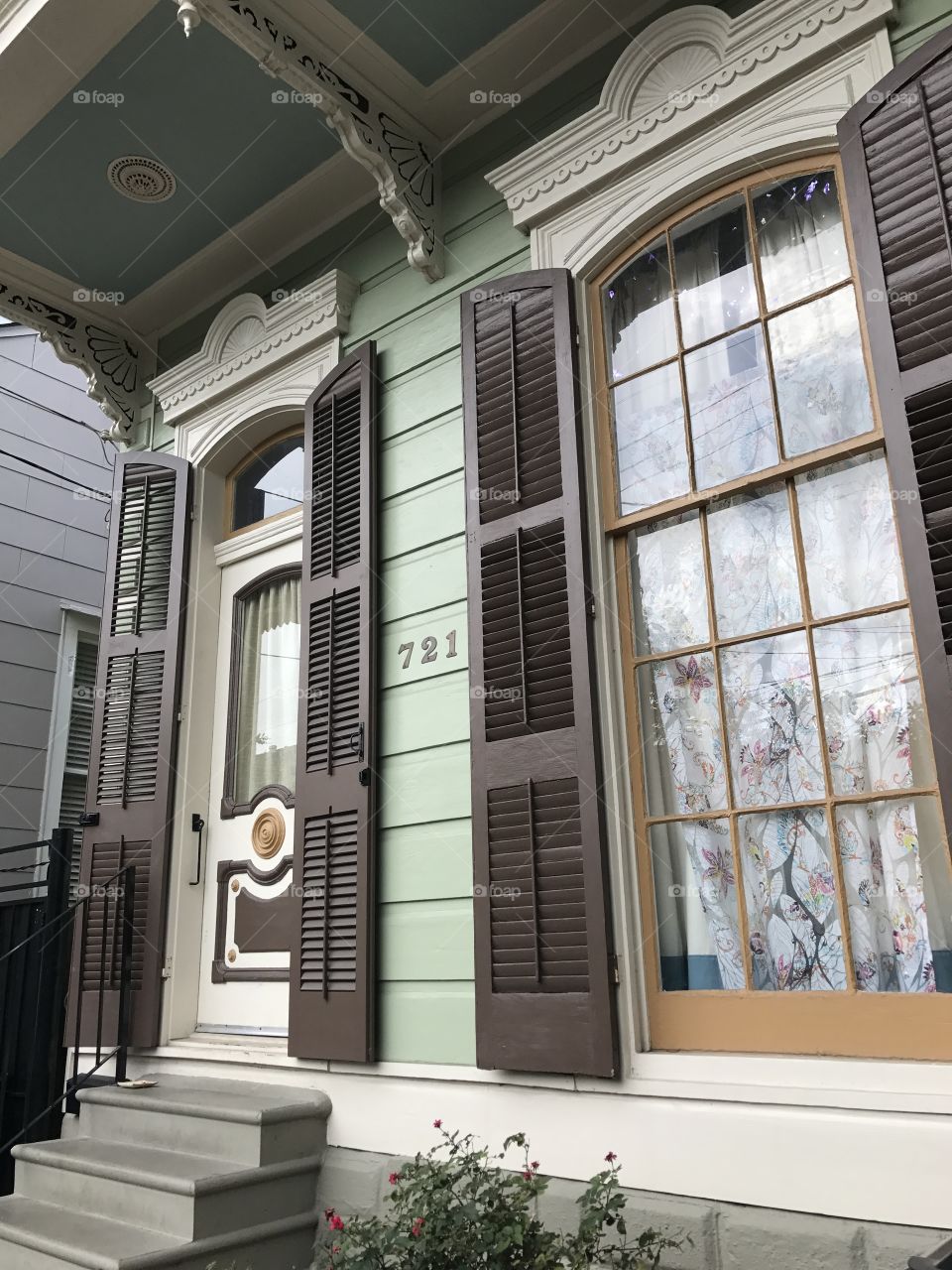 Perfect color scheme in the French Quarter.