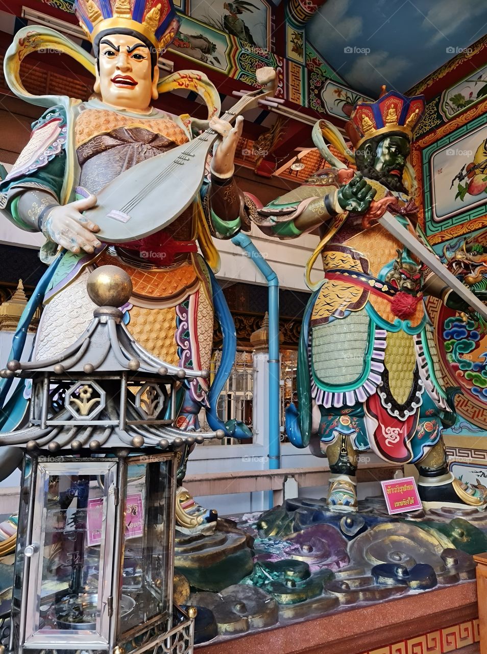 china gate guard statue