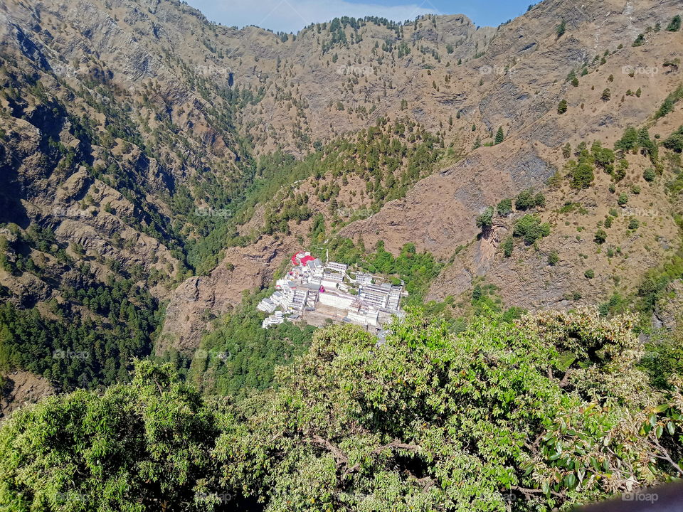 Beautiful view of vaishodevi temple surrounded by Trikuta mountain